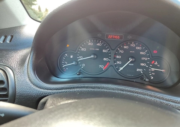 Peugeot 206 cena 10000 przebieg: 227000, rok produkcji 2007 z Radom małe 137